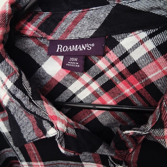 +3🛍NW Roaman's Black and Red Plaid Button Down Shirt - Picture 5 of 7